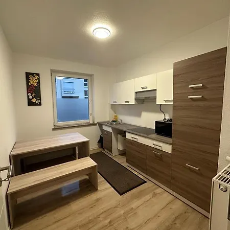 Doppelzimmer In Einer Dreizimmerwohnung Mit Bad Und Kuche Alloggio in famiglia Osnabrück