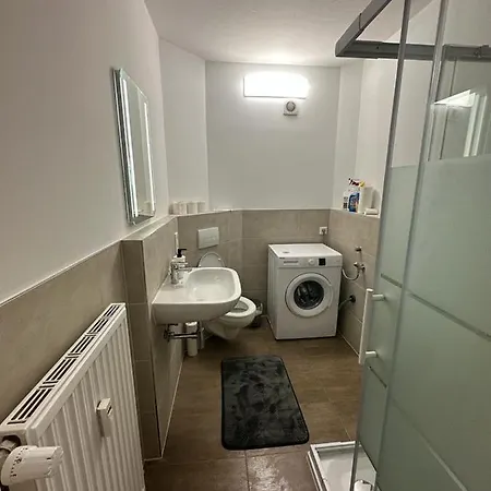 Doppelzimmer In Einer Dreizimmerwohnung Mit Bad Und Kuche Alloggio in famiglia Osnabrück