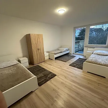 Doppelzimmer In Einer Dreizimmerwohnung Mit Bad Und Kuche Alloggio in famiglia Osnabrück